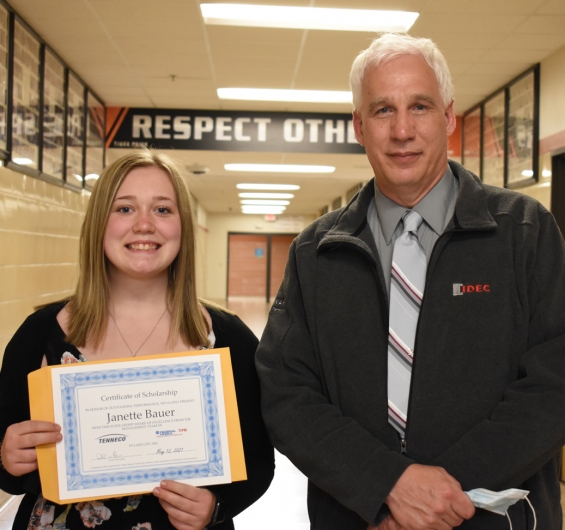 Federal-Mogul TP Liner Scholarship - $1,000 - Recipient Janette Bauer (left) and presenter Dave Hansen.