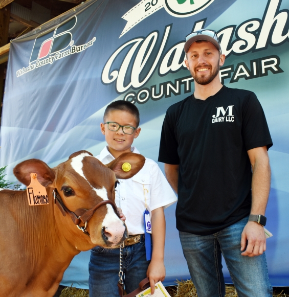 Mason Miller of the Minnesota Midgets with buyer Nick Miller.