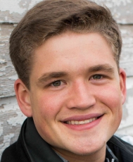 <Name>Lee Siewert</Name>